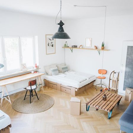 Raum Life - Vintage Loft - Heimkino Netflix - 2X Privat Parkplaetze Apartment Straubing Exterior photo